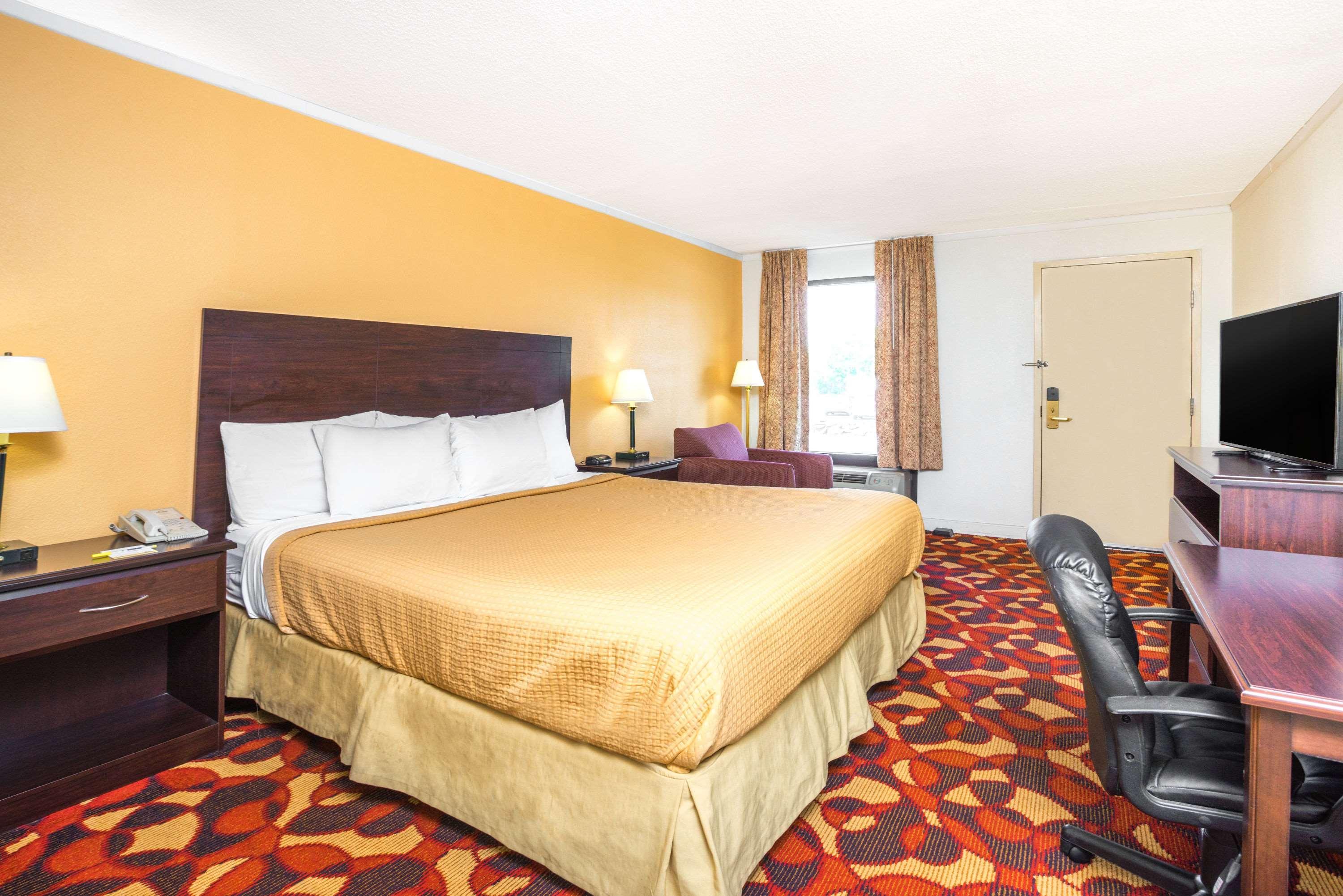 Days Inn By Wyndham Salem Exterior foto